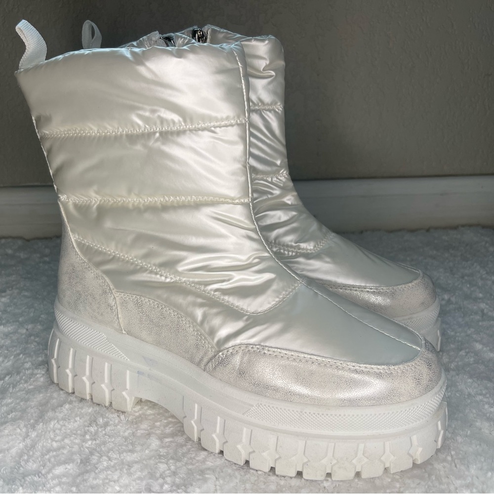Dirty Laundry Dashh Booties